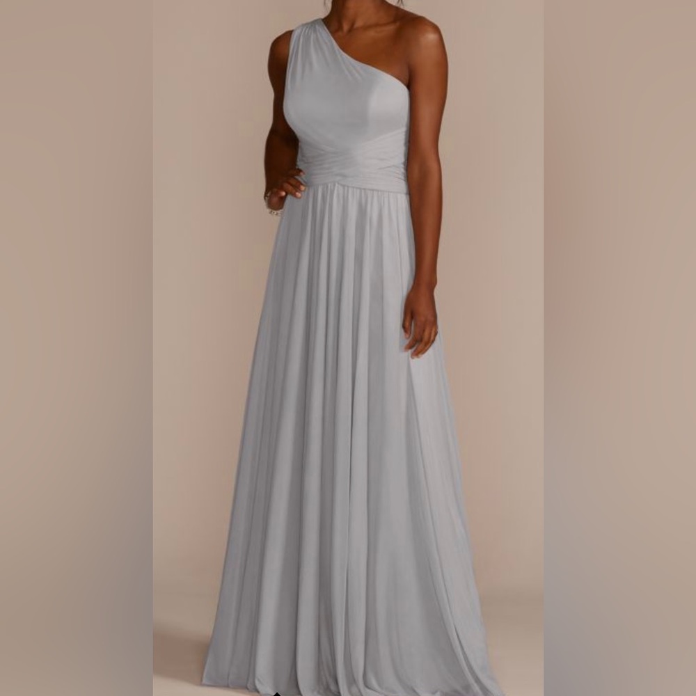Grey, one shoulder bridesmaid’s dress with a full skirt